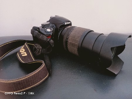 Nikon D3100 camara 18-105 lens