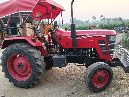 Mahindra  Yuvo  TEch+ 405 Di