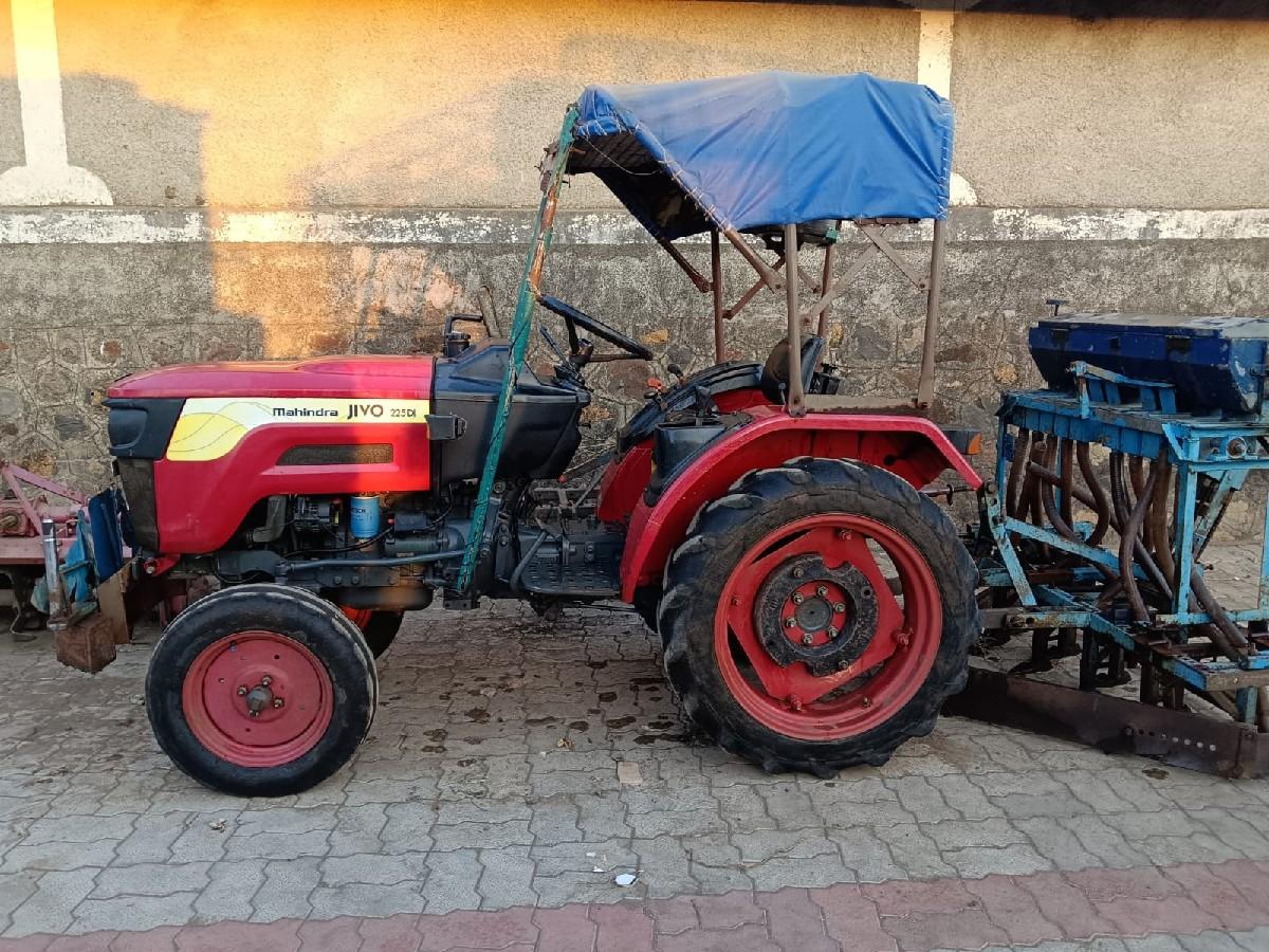 મહિન્દ્રા જીવો ૨૨૫ DI