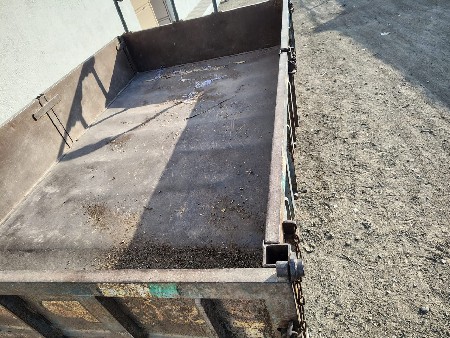 ટોલી વેચવાની છે