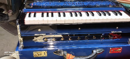 અવધ કંપની નુ નવું હાર્મોનિયમ