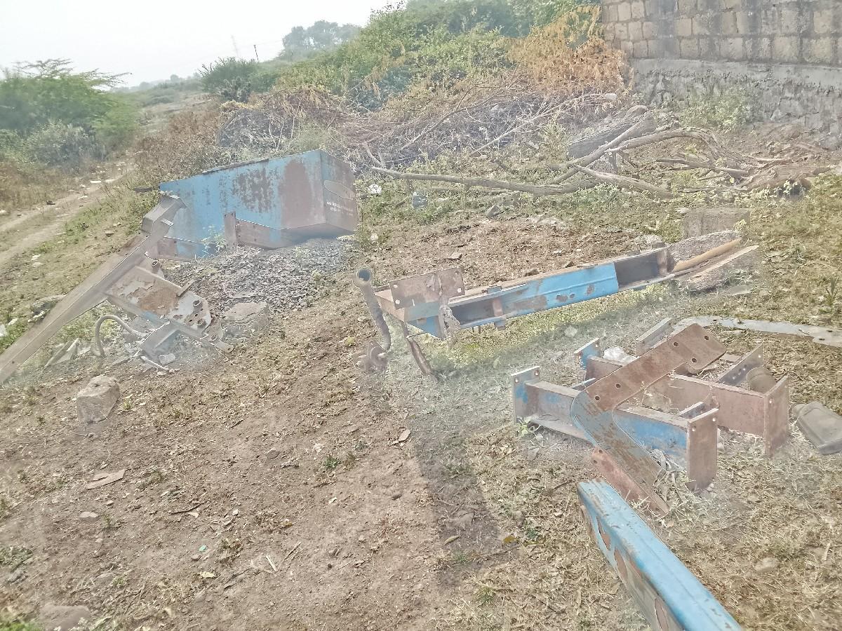 थंबनेल 2