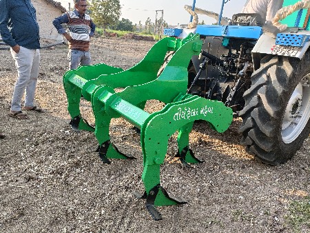 ચીઝલ પ્લાઉ