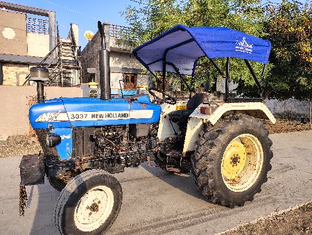New Holland 3037 NX