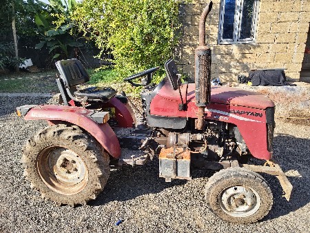 મીની ટેક્ટર વેશવાનું છે