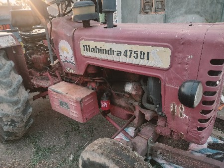 ટ્રેક્ટર સારી કનડીકસન છે