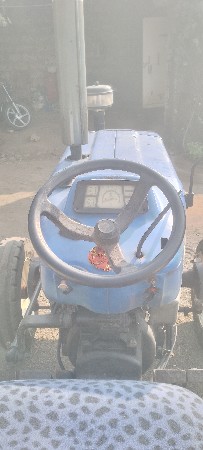 ટ્રેક્ટર વેચવાનું છે