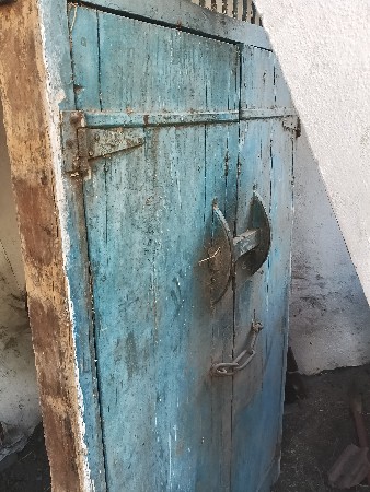 ડેલો વેચવા નો છે