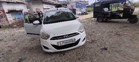 ગાડી વેચવાની છે i10