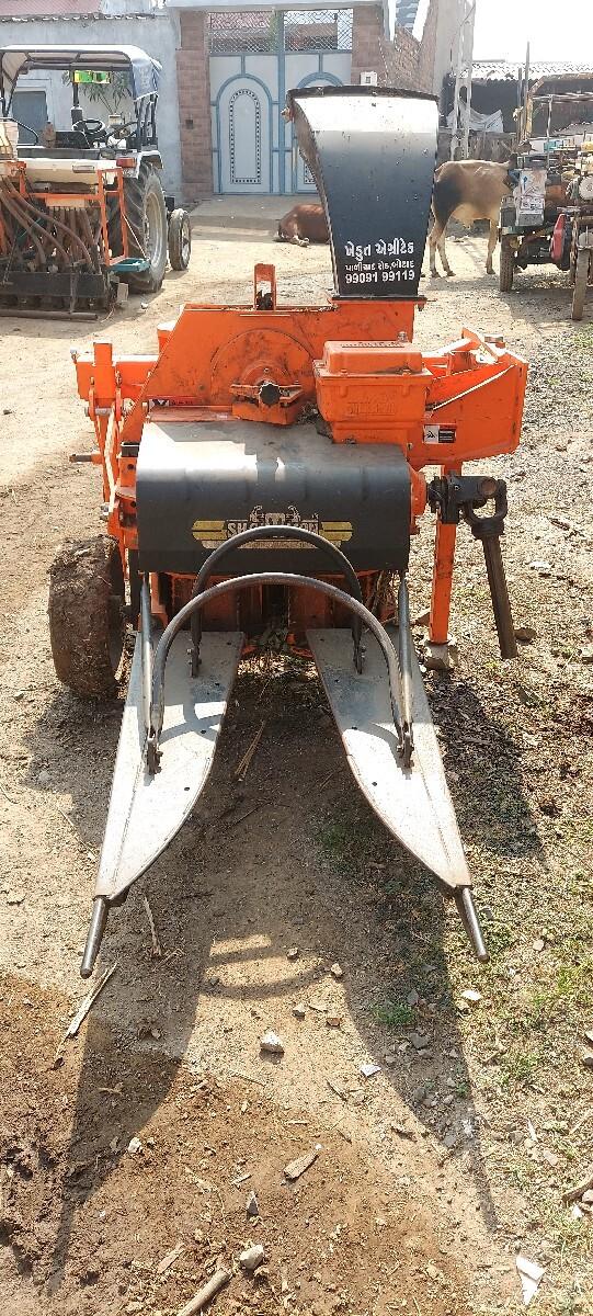 थंबनेल 2