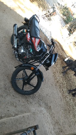 ટુ વીલ વેચવા ની છે