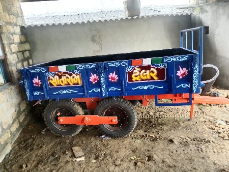 જય સીતારામનું ફોરવીલ ટેલર વેચવાનું