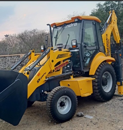 j.c.b Dayvar shahiae