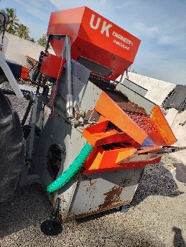 વેચવાનું માંડવી સાફ કરવાનું