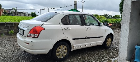 ફોર વ્હીલ વેચવાની છે.