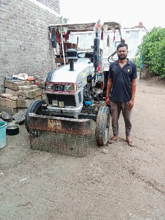 મોડલ. 2011. .