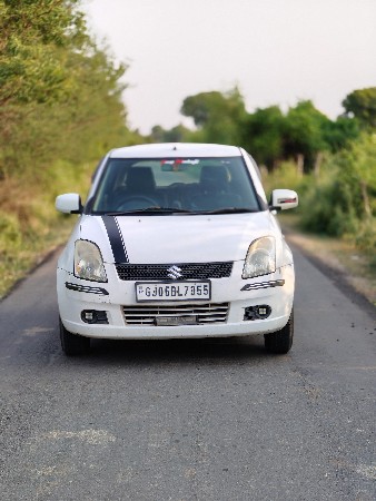 Swift સ્વીફ્ટ કાર વેચવાની છે