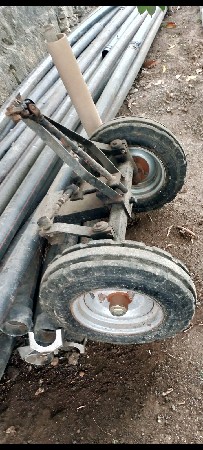 સનેણા.નુ...ફોરવીલ...છે...સીતલનુ