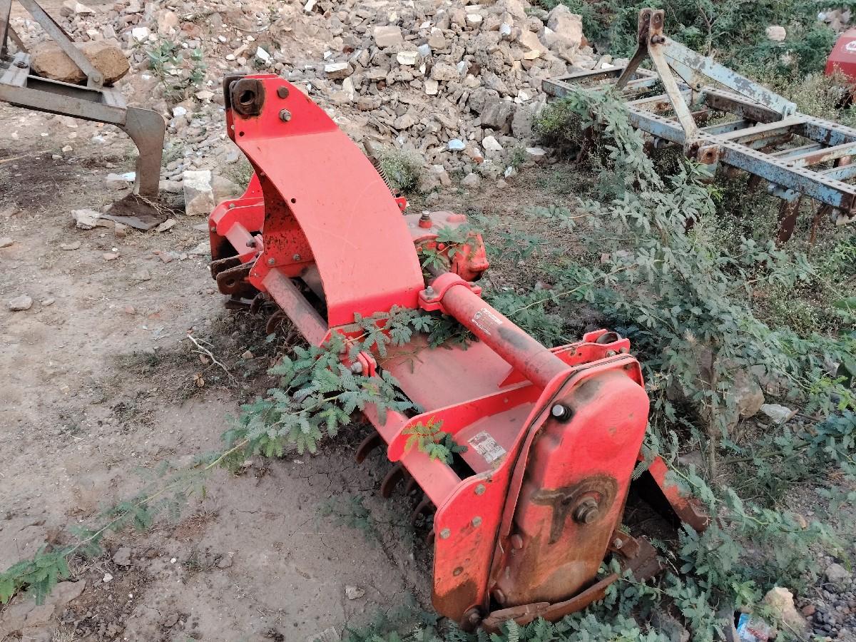 રોટાવેટર વેચવાનું છે