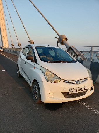 Eon 
Model :- 2015/12
Onwer :-  2
F