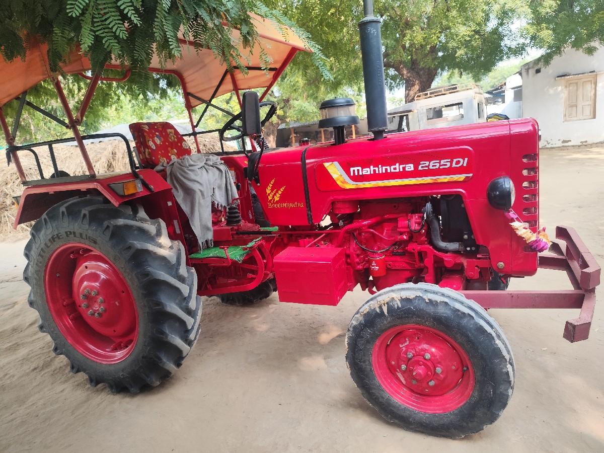Mahindra 265
