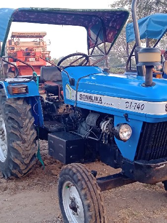tractor
