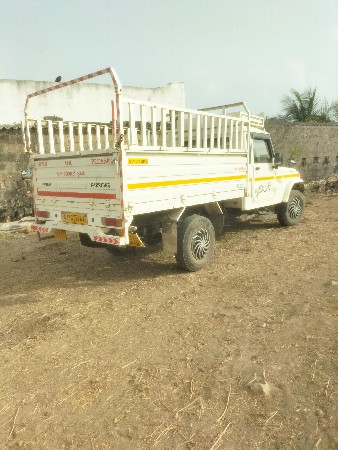 બોલેરો વેચવાનો છે