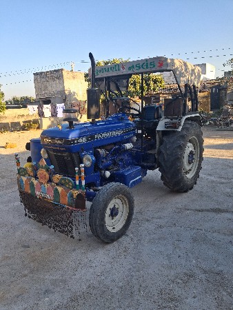 ટેકટર વેચવાનુ