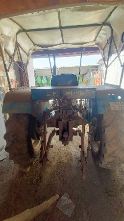 ટ્રેક્ટર વેચવાનું સે