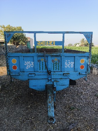 ટોલી વેચવાની છે