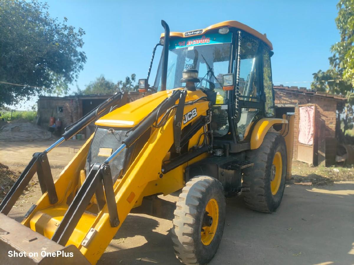 JCB વેચવાનું છે.