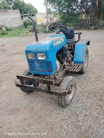 મિનિટ ટ્રેક્ટર