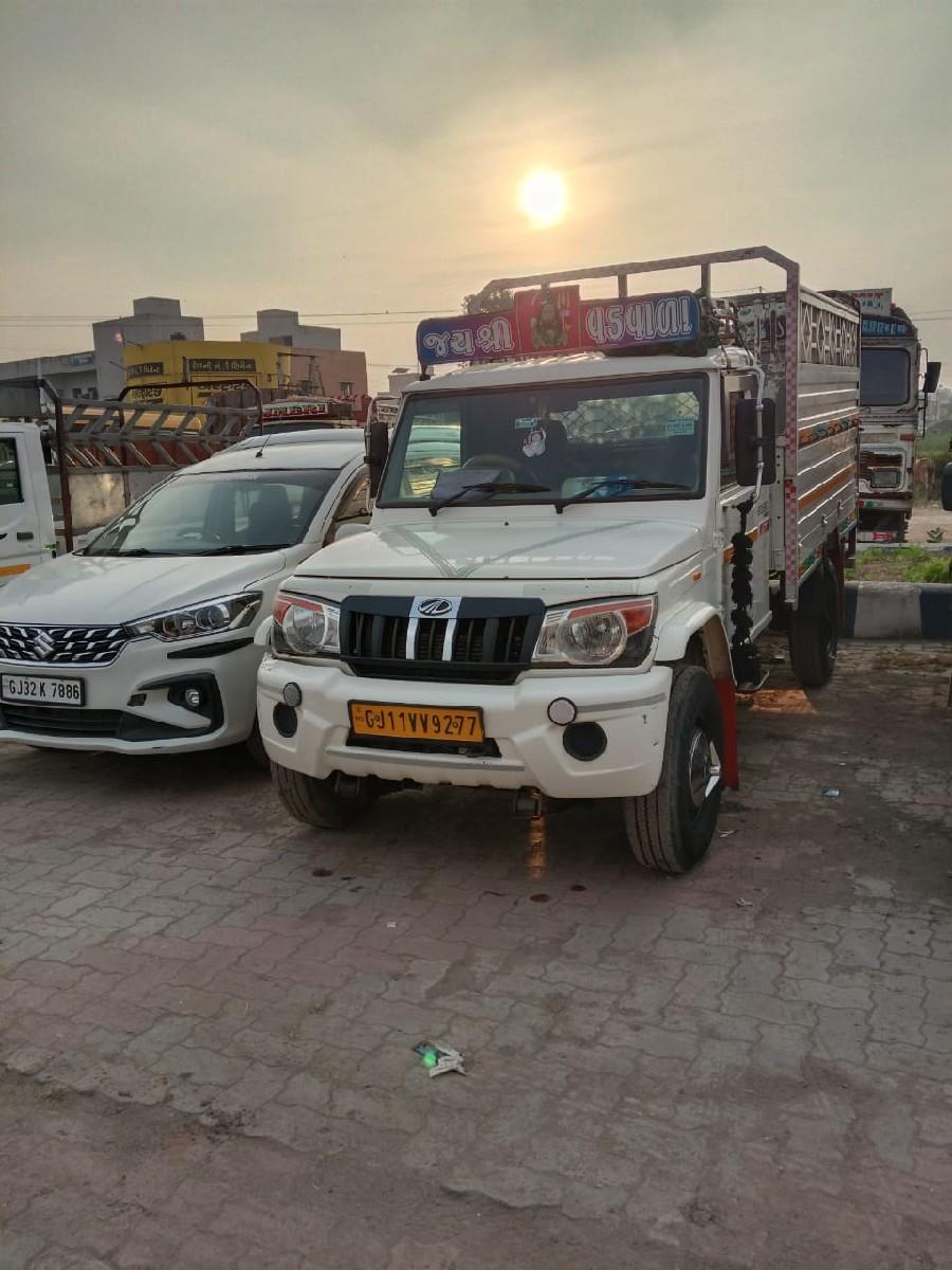 બોલેરો વેચવા નો છે