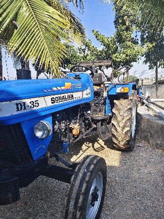 ધરતી ટ્રેકટર 
સોનાલીકા 35