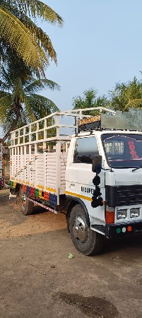 મજદા સિંગલ ટાયર Mazda