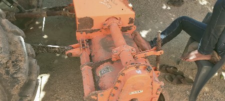 6ફુટ 42બેડ બે રોટાવેટર સે ગમેઇ