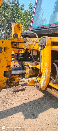 jcb ઓપરેટર ની જરુર છે