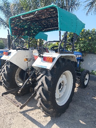 Tractor vesavanu  New Hollan3230NX