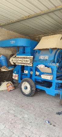 બજાજ ફુકણી વેચવાની છે