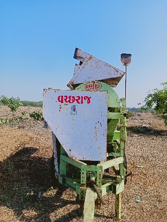 ફૂકની વેચવાની છે