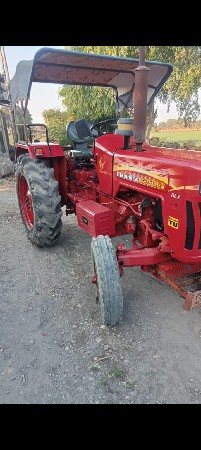 ટેક્ટર વેચવા ના છે