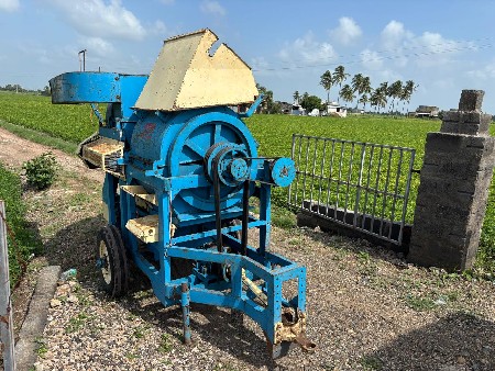 બજાજ થ્રેશર વેચવાનું છે.