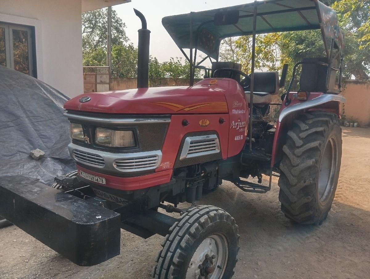 ટ્રેકટર વેચવાનું છે