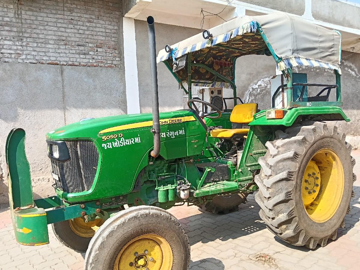 John Deere 5050d