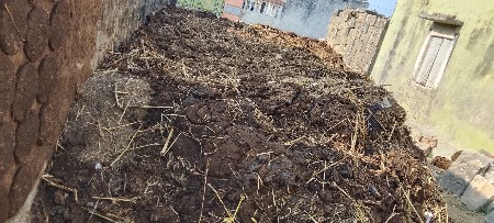 ખાતર વેચવાનું છે