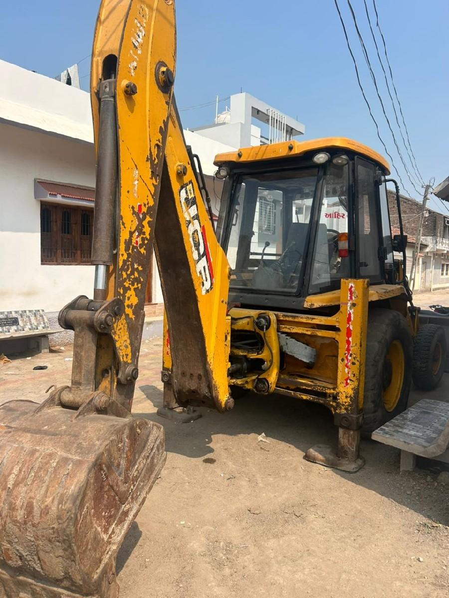 થંબનેલ 3