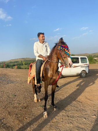 gay . ke bhesh . Hare sata karv