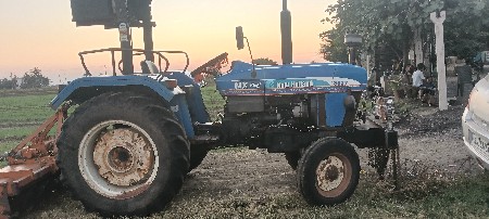 ટ્રેક્ટર વેચવાનું છે