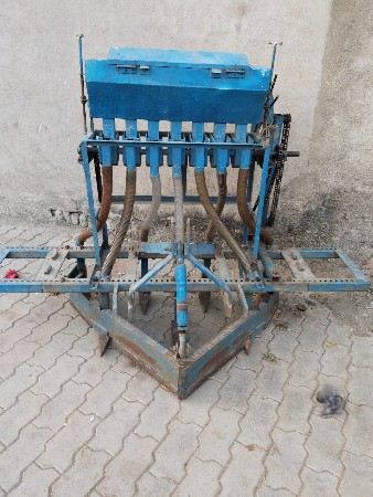 મીની ટેક્ટર નો દત્તાળ