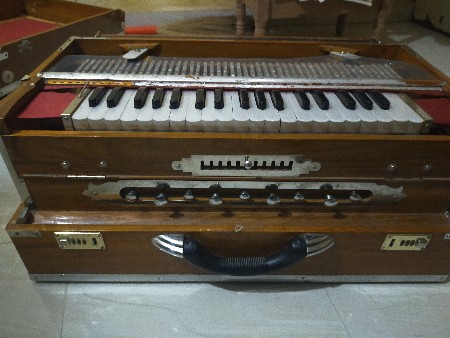 હાર્મોનિયમ